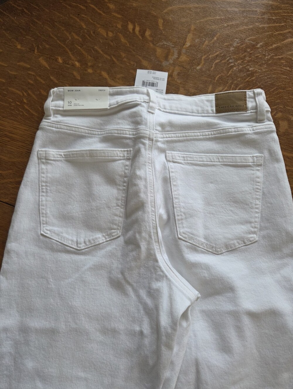 AE Mom Jeans NwT